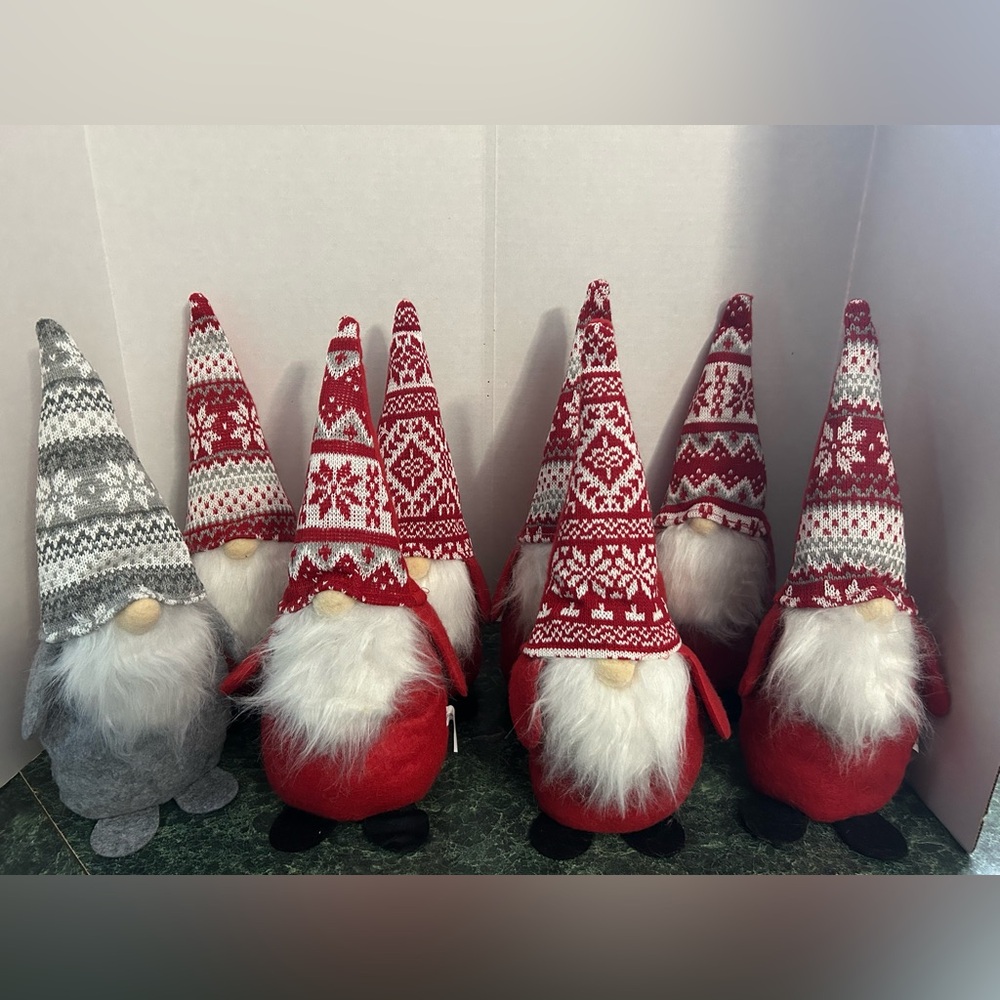 Winter Gnomes Shelf/Table  Setter Set of 8
